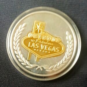 STERLING SILVER "WELCOME TO FABULOUS LAS VEGAS NEVADA" MEDAL COIN 25.6 GRAMS